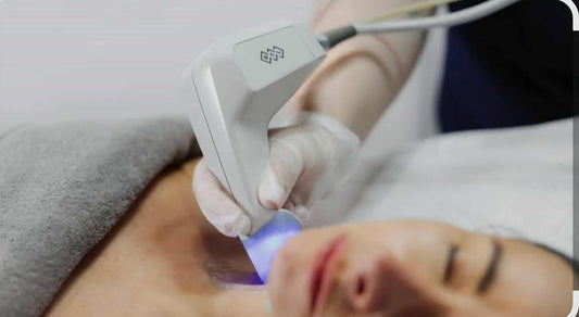 GLOW NECK & DÉCOLLETAGE REJUVENATION